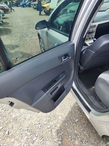 vurux maşınlar: Opel Astra: 1.3 l | 2008 il 335500 km Hetçbek — 9