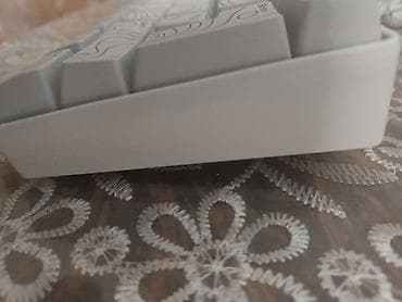 komputer setup: Kompakt ölçülü, naqilli mexaniki klaviatura - Rəng: ağ - Naqil: USB — 4