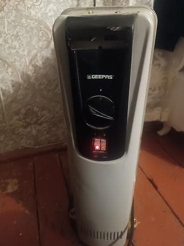 Geepas yağlı radiator (elektrikli isidici) çox yaxşı istilik verir. -