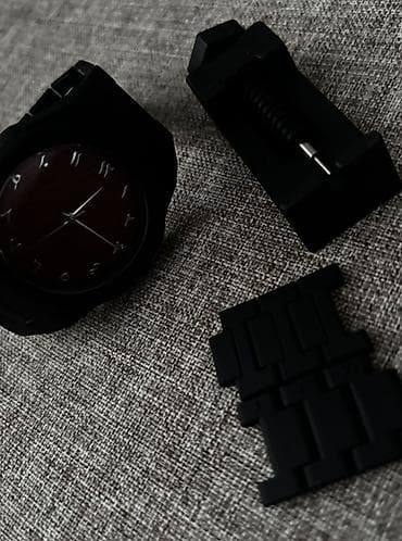 Aksesuarlar: Qara korpus və metal qolbaqlı analoq qol saatı - Minimalist dizayn — 3