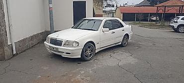 passat b5 turbo: Mercedes-Benz C-Class: 1.8 l | 1996 il Sedan — 1