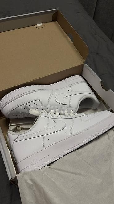 krosofka: Nike Air Force 1 ’07 Low – tam ağ rəng. Nike air force 1 45.5 razmer — 2