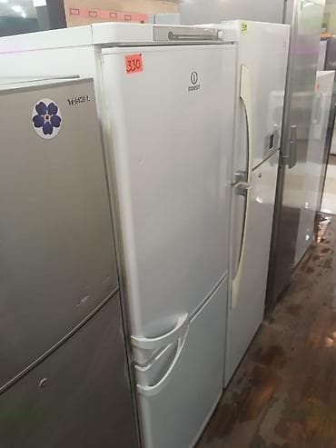 2 qapılı Indesit Soyuducu Satılır, rəng - Ağ