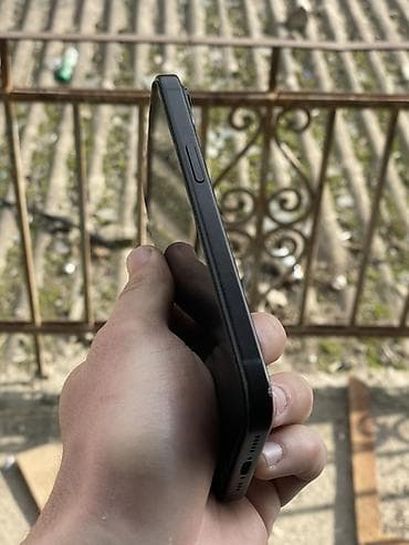 şur mikrafon: IPhone 15, 128 GB, Qara, Face ID — 2