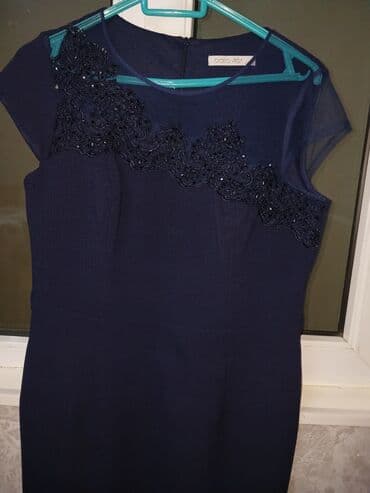 платья на прокат в баку: 46 razmerdi. Çox az işlenib. 120 manata alınıb — 2