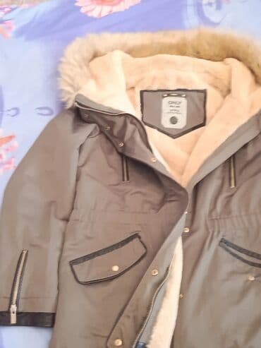 flisli qadın gödəkçələri: ONLY brendinin Yuni-seks parka gödəkçəsi - Rəng: zeytun/boz ton - — 1