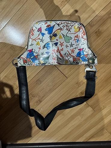 charles keith az: Çiyin çantası, İşlənmiş — 4