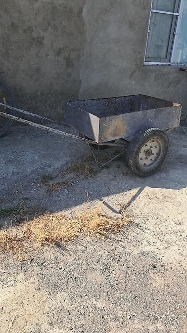 isti: Araba. Əla vəziyyətdə və olduqca rahatdır. İri həcmli yük üçün. Qabaq — 6