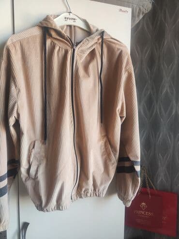 sumqayitda jaket: Qum rəngli kapüşonlu kord şalvar parçadan idman üslublu jaket. - Ön — 1