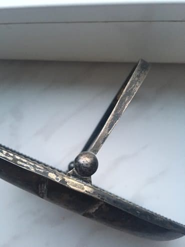 kobalt qablar: Qedimi melxior lumonqadı. Kenarındakı yazı beledir: ТФ9 МЕТ — 2