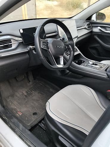 evakuator satisi: BYD Destroyer 05: 1.5 l | 2024 il 15000 km Sedan — 7