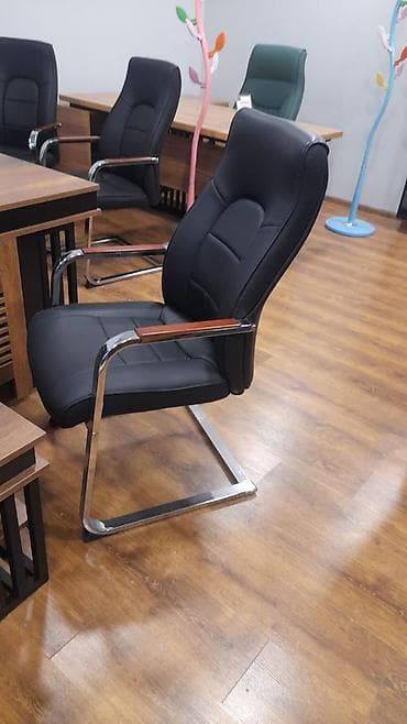 gamer kreslo: Təkərli, Qolları tənzimlənir, Süni dəri — 4