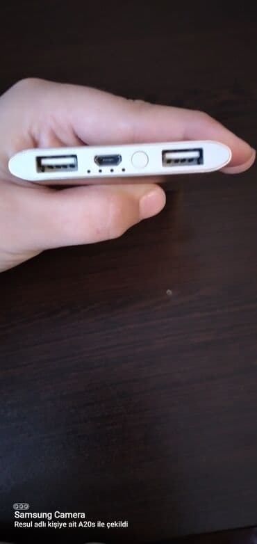 повер банк: Повербанк < 5000 мАч, Б/у — 4