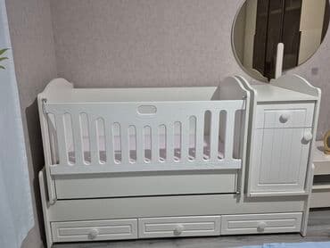 şaxta baba: Oğlan və qız üçün, Beşik, Komod — 1