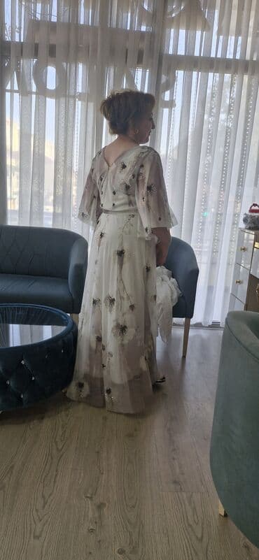 qaqa stili: Ziyafət donu, Maksi — 4