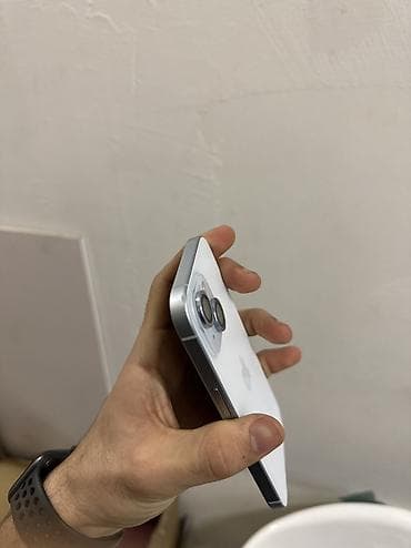 iphobe se 2016: IPhone 15, 128 GB, Blue Titanium, Zəmanət, Simsiz şarj, Face ID — 4