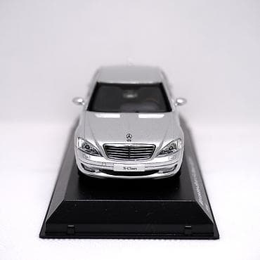 gumuşdur: Mercedes-Benz S600L Modeli • İstehsalçı - Kyosho • Ölçü: 1:43 • — 4