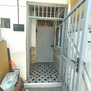 Binəqədi qəs. 3 otaqlı, 100 kv. m, Orta təmir — 3