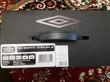 qapıçı əlcəyi qiyməti: Butslar Umbro, Ölçü: 42, Yeni — 4