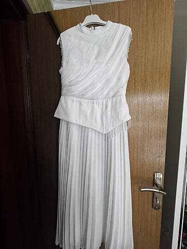 ağ paltar: Ağ rəngli zərif maxi paltar 1 defe geyinilib elciliye 40 razmer 60 — 6