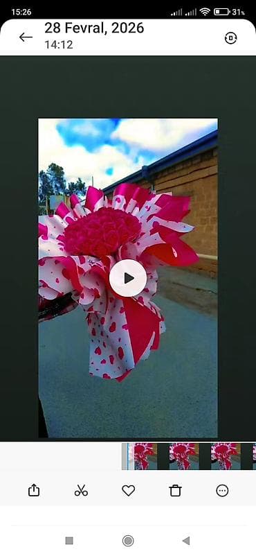 Güzgülər: El isim sifaris vere bilersiz unvan binə kendi catdirma var — 1