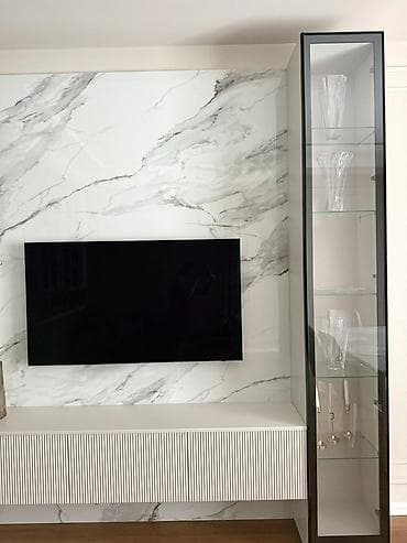 mebel stanoklari: Düz TV altlığı, Polkalı, Şüşəli — 1