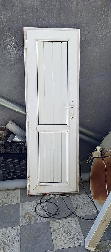Plastik/metal-plast qapı eni 63 uzunluğu 193 santim - Material: PVC