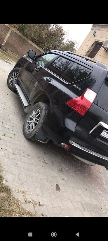 Avtomobil alışı: Toyota Land Cruiser Prado – qara rəngli, tam ölçülü off-road SUV — 8