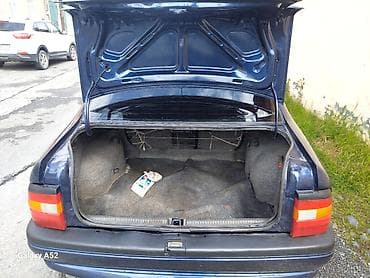 bmw m3 qazan: Opel Vectra A sedan - Kuzov: 4 qapılı sedan, tünd mavi rəng - — 5