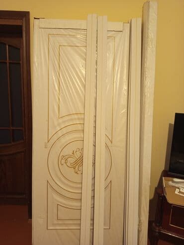 Qapi 2ədəddir, təzədir, naliçnik, petlə, zamok hər şeyi var lalafo.az -da Qapi 2ədəddir, təzədir, naliçnik, petlə, zamok hər şeyi var