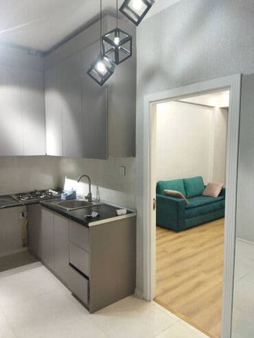 Qarajlar: Salam.Ev Saray MTK-da 15 mərtəbəli binanın 10-cu mərtəbəsində — 9