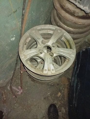 Belə bir diskilər var məndə R13 lükdü lakin 3 ədəddi bir tayı — 3