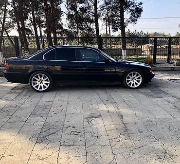 Su nəqliyyatı: 📌 Satılır: BMW E38 — Əla vəziyyətdə 🚗 Model: BMW 7 Series E38 📅 İl — 3
