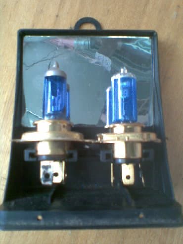 "Jiquli" üçün işlənmiş avtomobil lampaları satılır. Ağ işıqdır. İki