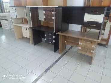 ofis masası 2. el: Yeni, İşçi üçün, Künc masa — 1