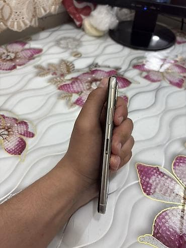 gizli balaca kamera: IPhone Xs (5.8") korpus və hissələr - Model: iPhone X, gümüş rəngli — 5