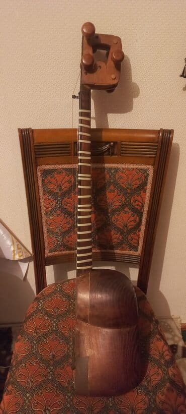 idman forma: Tar – milli simli musiqi aləti - Korpus: iki hissəli armud formalı — 5