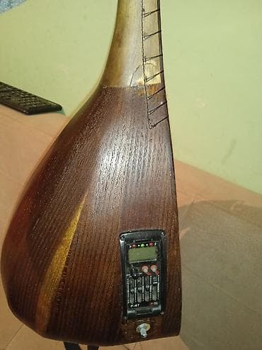 kreditle idman aletleri: Elektro saz – daxili preamp və EQ ilə - Korpus: taxta, armud formalı — 4