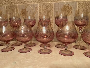 yuxuda qab qaşıq yumaq: Rümkalar, rəng - Çəhrayı, Şüşə — 2