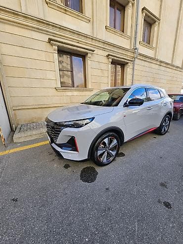 səs bogucu: Salam, Maşın 2023-cü il rəsmi servisdən alışdı. Maşında heç bir — 9