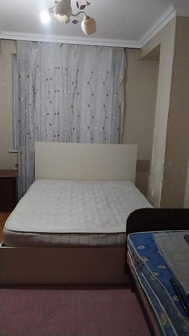 gen: Qeyd: Ev göründüyü kimi normal vəziyyətdədir. 1- otaq 1- böyük kuxna — 1