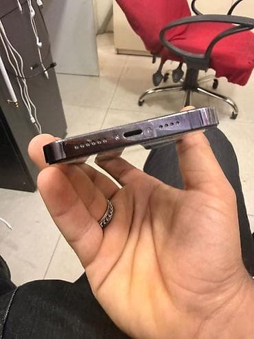 iphone 14 mini: IPhone 14 Pro, 128 GB, Deep Purple, Face ID — 4