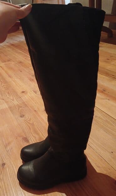 Ölçü: 37, rəng - Qara, İşlənmiş lalafo.az -da Ölçü: 37, rəng - Qara, İşlənmiş