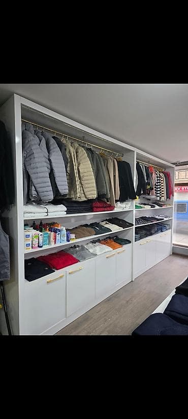 Mağaza avadanlığı: Mağaza üçün vitrin-dolap sistemi Magaza ücün asilqanli qardirob hün — 1