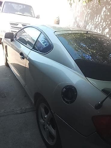 Hyundai Genesis: 2.7 l | 2005 il Kupe — 3