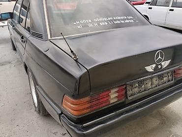 Продажа авто: Mercedes-Benz 190 (W201): 2.3 л | 1990 г. Седан — 3