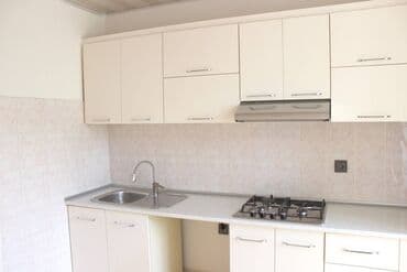 9 ci mikrorayon satilan evler: Bakı, 3 otaqlı, Köhnə tikili, 69 kv. m — 12