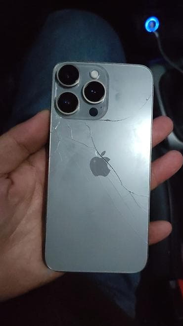 iphone ekranlari: IPhone 16 Pro, Gümüşü, Face ID — 3