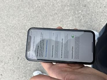 rog phone 7: IPhone 11, 64 GB, Qara, Face ID — 3