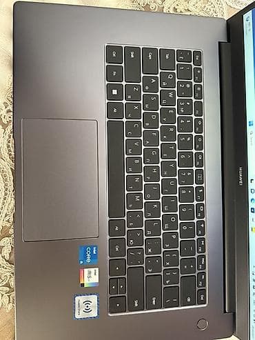 wifi huawei: Huawei MateBook (Space Gray) noutbuk - Ekran: 15.6" FullView, nazik — 2